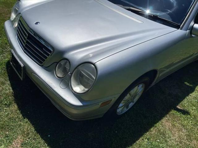 2002 Mercedes-Benz E 320 4M