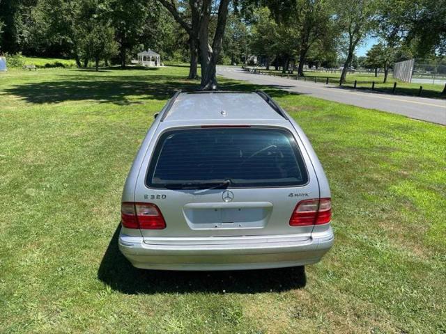 2002 Mercedes-Benz E 320 4M