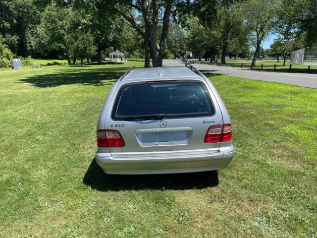 2002 Mercedes-Benz E 320 4M