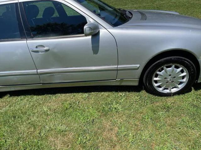 2002 Mercedes-Benz E 320 4M