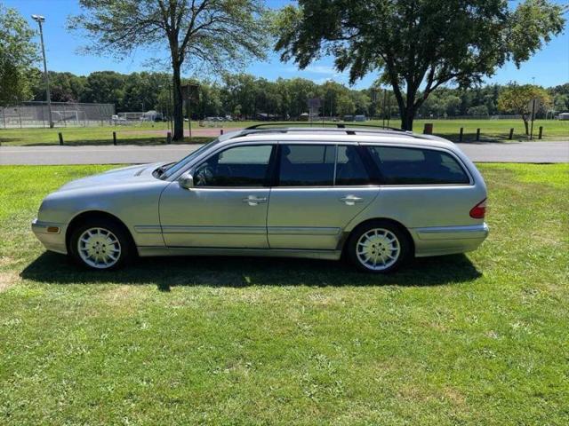 2002 Mercedes-Benz E 320 4M