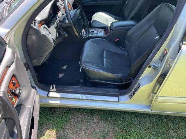 2002 Mercedes-Benz E 320 4M