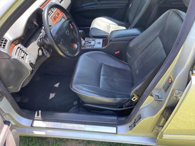 2002 Mercedes-Benz E 320 4M