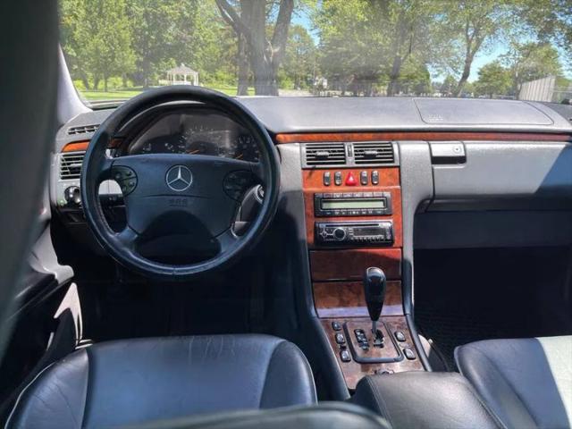 2002 Mercedes-Benz E 320 4M