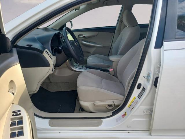 2011 Toyota Corolla LE
