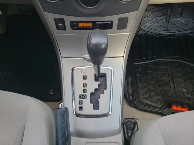 2011 Toyota Corolla LE