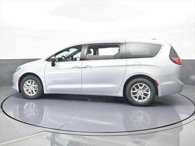 2026 Chrysler Voyager LX
