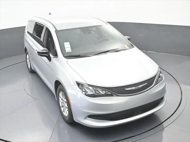 2026 Chrysler Voyager LX