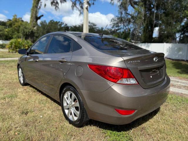 2013 Hyundai Accent GLS