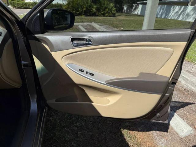 2013 Hyundai Accent GLS