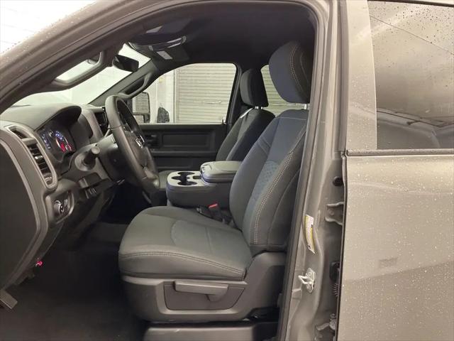 2026 Ram 2500 Black Express Crew Cab 4x2 64 Box