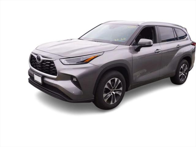 2025 Toyota Highlander XLE
