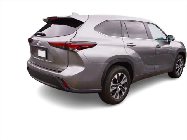 2025 Toyota Highlander XLE