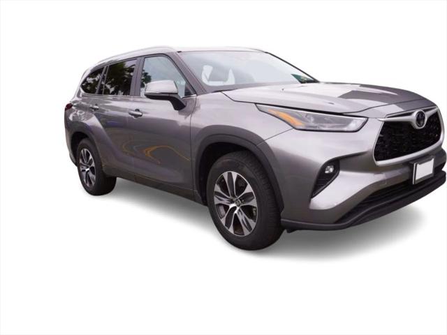 2025 Toyota Highlander XLE