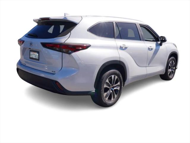 2025 Toyota Highlander XLE