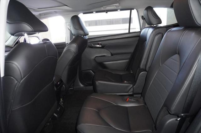2025 Toyota Highlander XLE