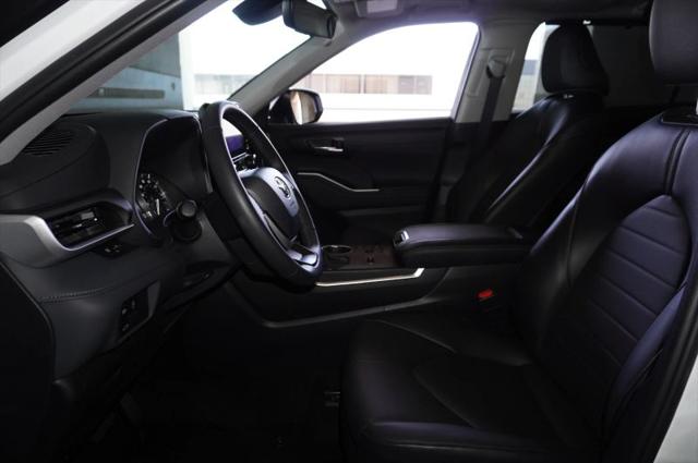 2025 Toyota Highlander XLE