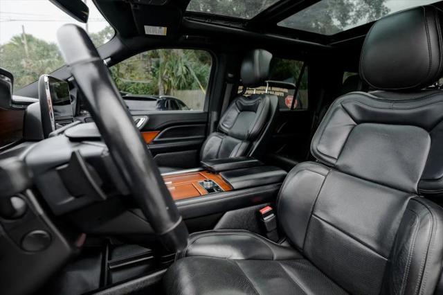 2018 Lincoln Navigator Select