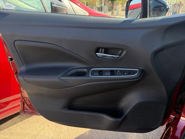 2025 Nissan Versa 1.6 SR