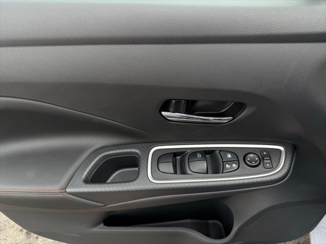 2025 Nissan Versa 1.6 SR