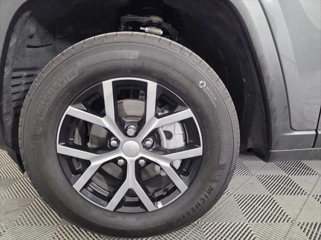 2025 Jeep Grand Cherokee Limited 4x2