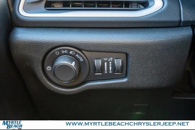 2026 Chrysler Voyager LX