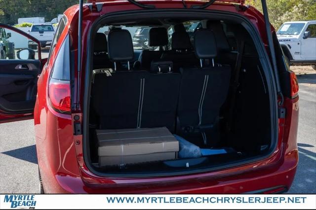 2026 Chrysler Voyager LX