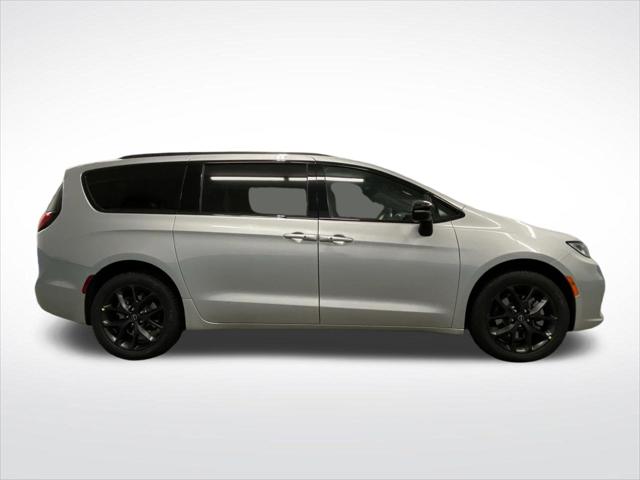 2026 Chrysler Pacifica Limited AWD