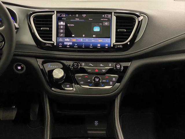 2026 Chrysler Pacifica Limited AWD