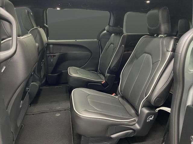 2026 Chrysler Pacifica Limited AWD