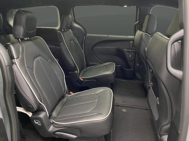 2026 Chrysler Pacifica Limited AWD