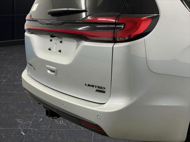 2026 Chrysler Pacifica Limited AWD