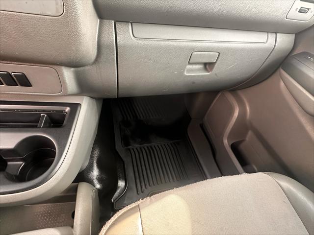2015 Nissan 2500 SV V6