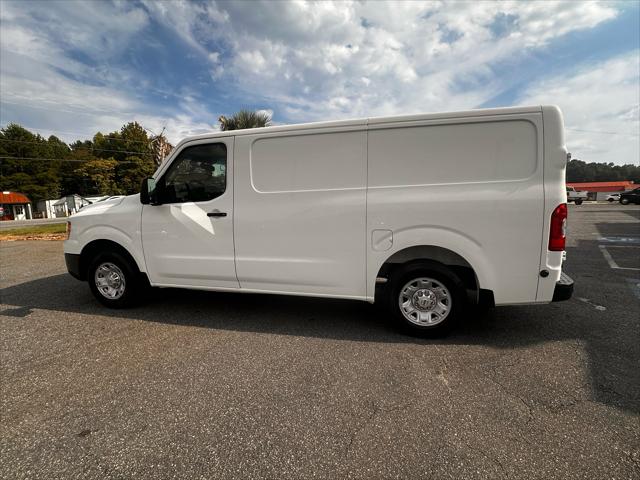 2015 Nissan 2500 SV V6