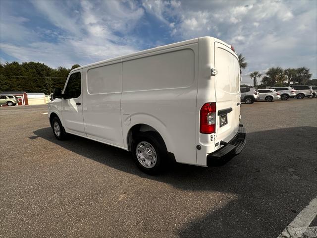 2015 Nissan 2500 SV V6