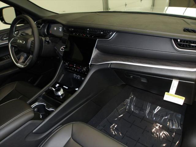 2025 Jeep Grand Cherokee L Limited 4x4