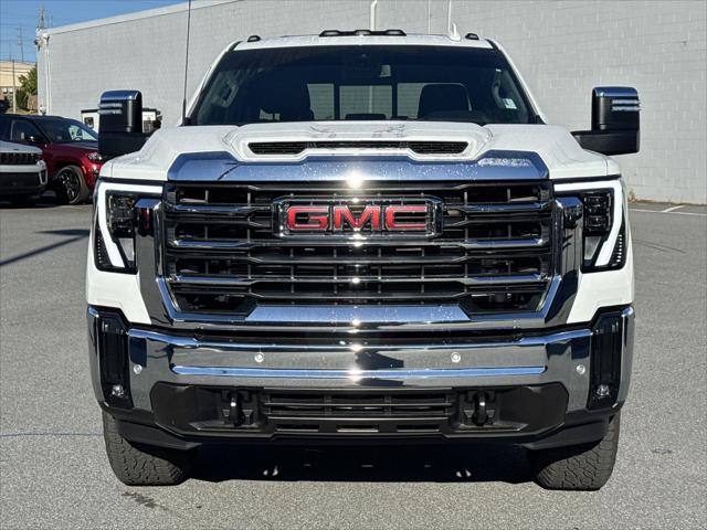 2024 GMC Sierra 2500HD 4WD Crew Cab Standard Bed SLT 2024 GMC Sierra 2500HD 4WD Crew Cab Standard Bed SLT