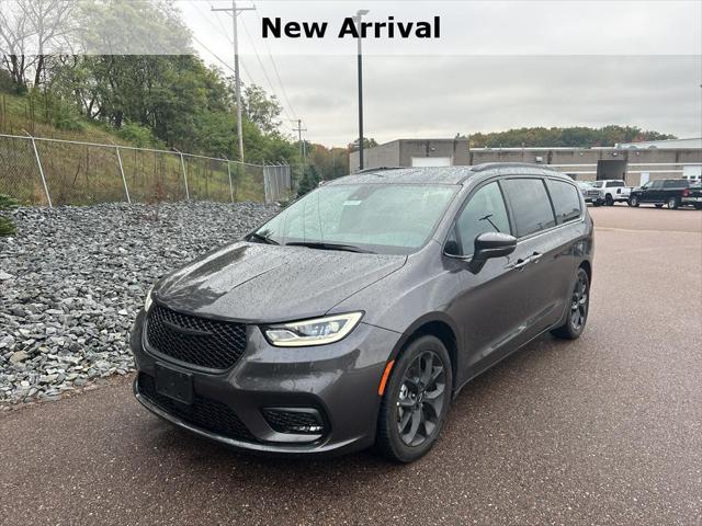 2021 Chrysler Pacifica Touring L