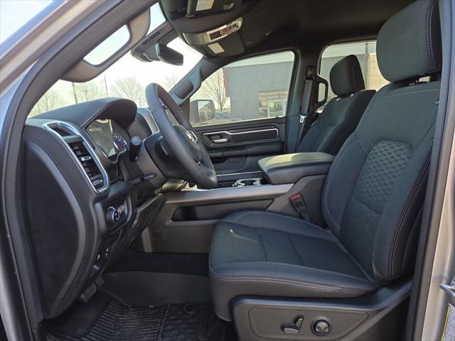 2025 Ram 1500 Big Horn Crew Cab 4x4 5'7" Box