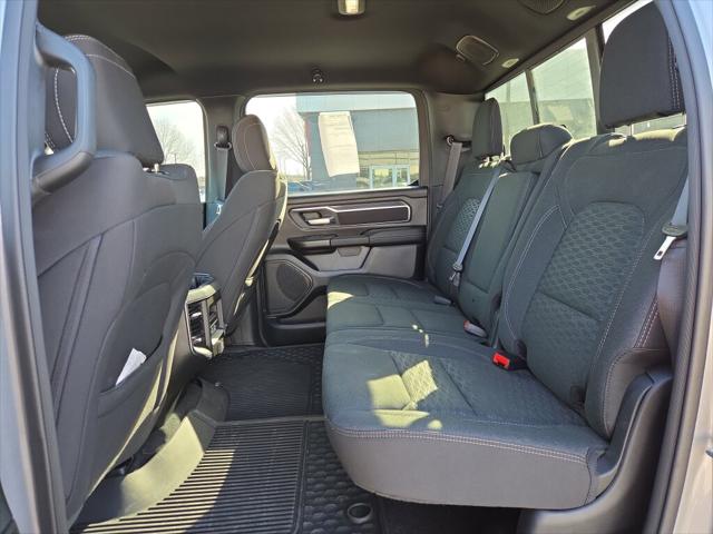 2025 Ram 1500 Big Horn Crew Cab 4x4 5'7" Box