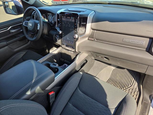 2025 Ram 1500 Big Horn Crew Cab 4x4 5'7" Box