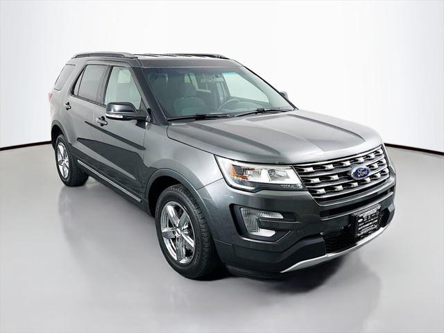 2016 Ford Explorer XLT 2016 Ford Explorer XLT