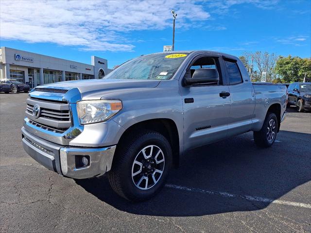 2015 Toyota Tundra SR5 5.7L V8 2015 Toyota Tundra SR5 5.7L V8