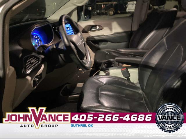 2017 Chrysler Pacifica Touring-L Plus 2017 Chrysler Pacifica Touring-L Plus