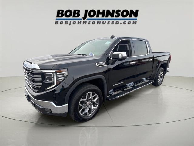 2023 GMC Sierra 1500 4WD Crew Cab Short Box SLT