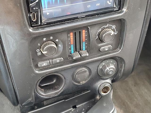 Used 2007 GMC Envoy For Sale in Waterford Twp, MI