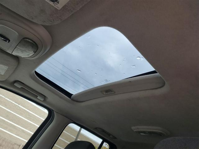 Used 2007 GMC Envoy For Sale in Waterford Twp, MI