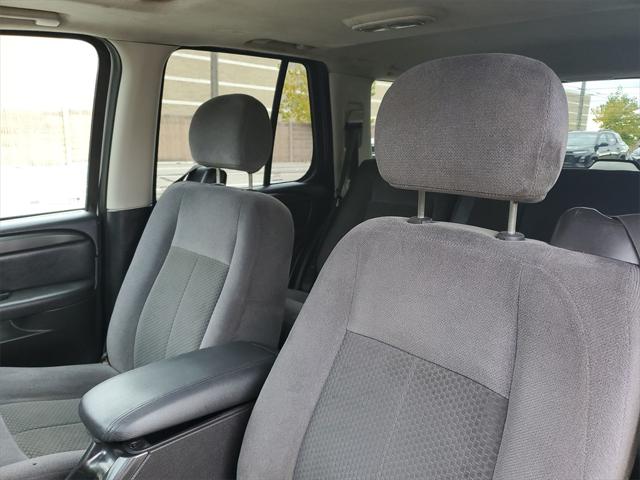 Used 2007 GMC Envoy For Sale in Waterford Twp, MI