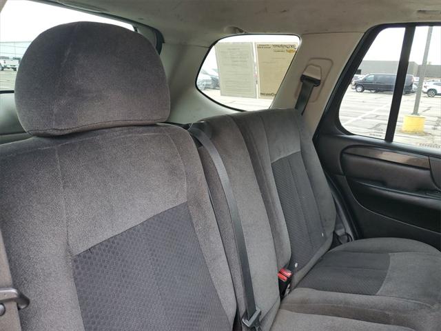 Used 2007 GMC Envoy For Sale in Waterford Twp, MI