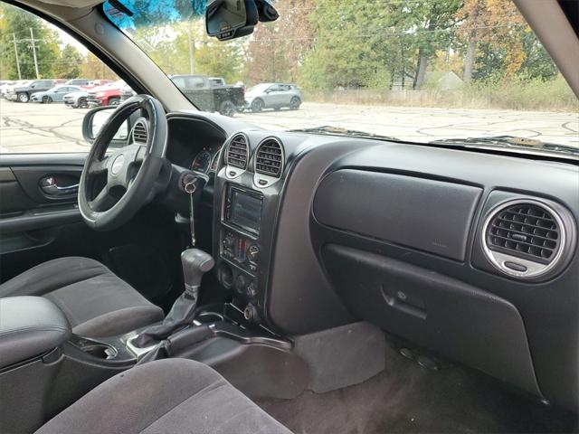 Used 2007 GMC Envoy For Sale in Waterford Twp, MI